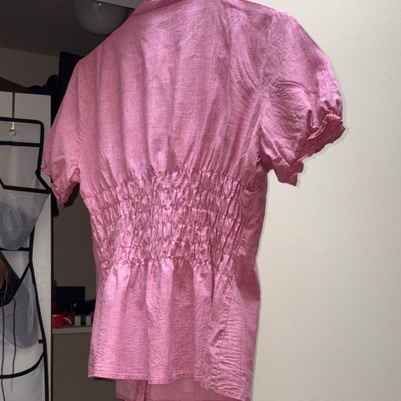 Motto Button Down Short Sleeved Top With Ruffles and Heavy Buttons Small - Picture 10 of 11